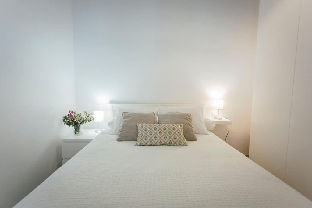 Komodo Gran Poder - Penthouse With Private Pool And Cozy Twin Bedroom Central Apartment Sevilla Bagian luar foto